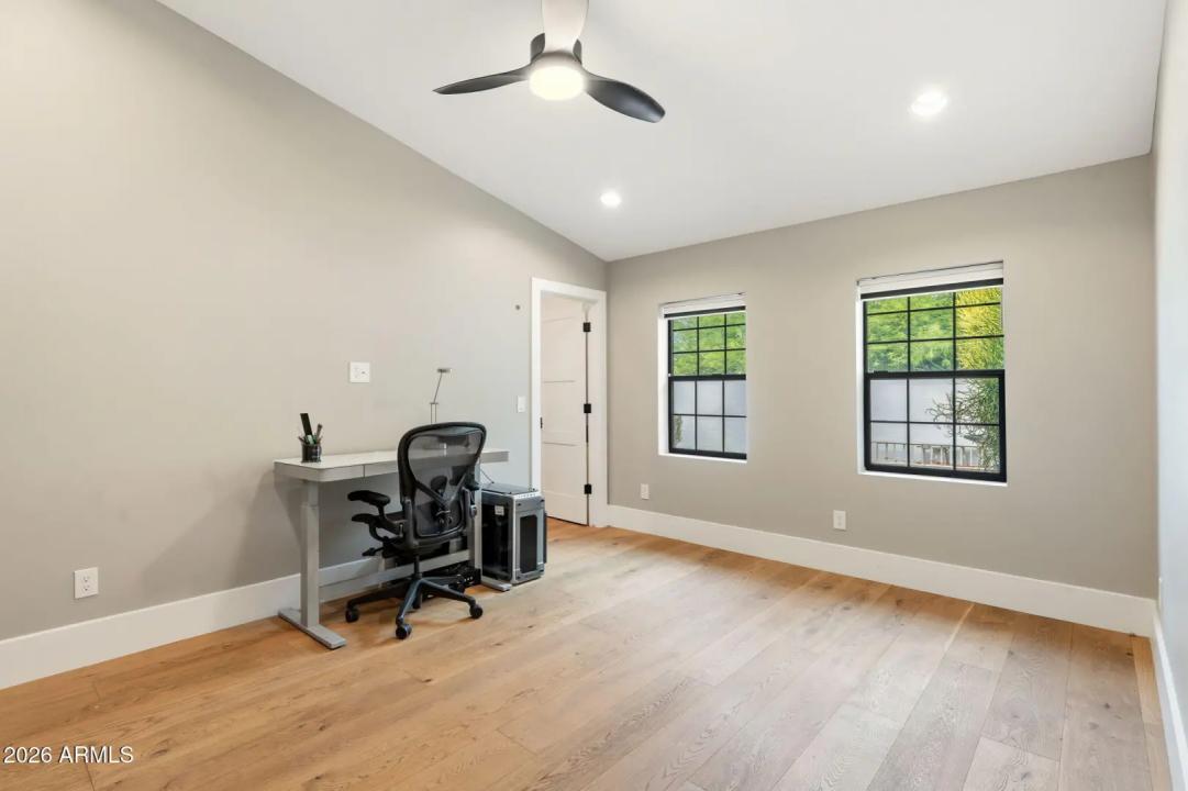Real Estate Picture 31