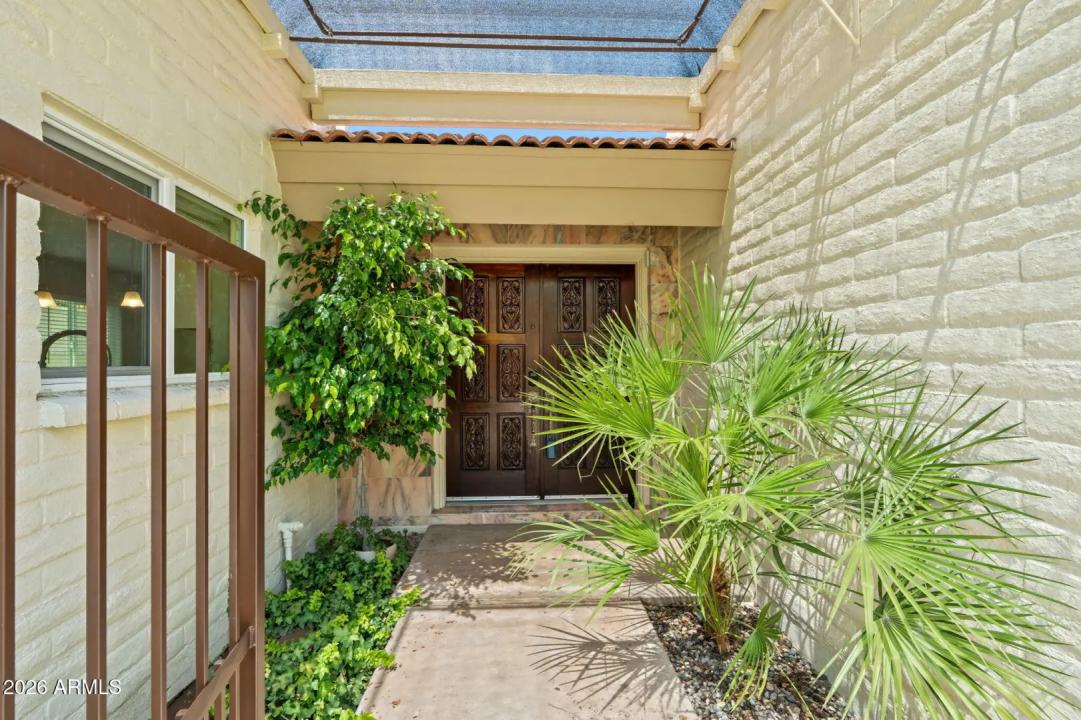 Real Estate Picture 3