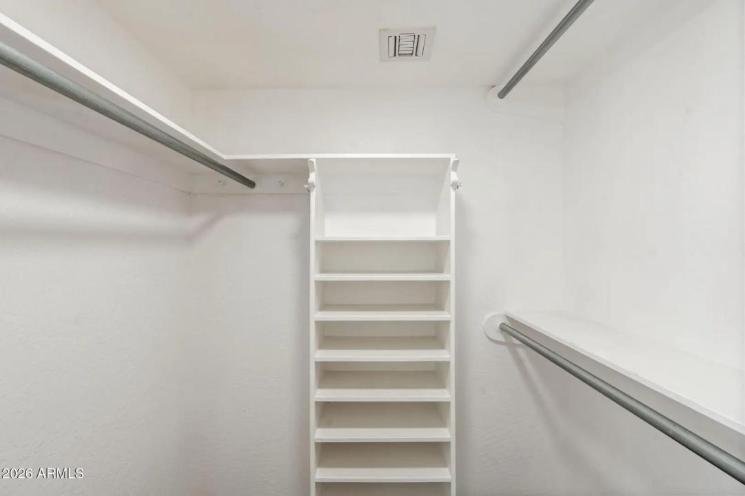 Real Estate Picture 23