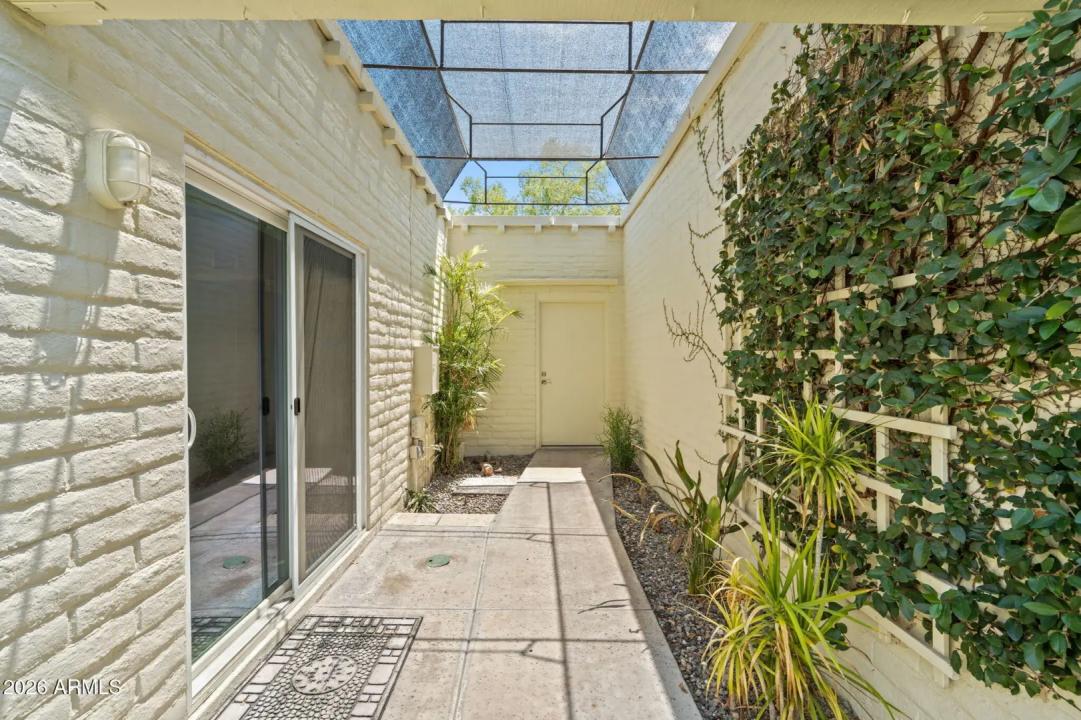 Real Estate Picture 30
