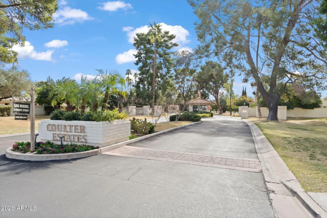 Real Estate Picture 37