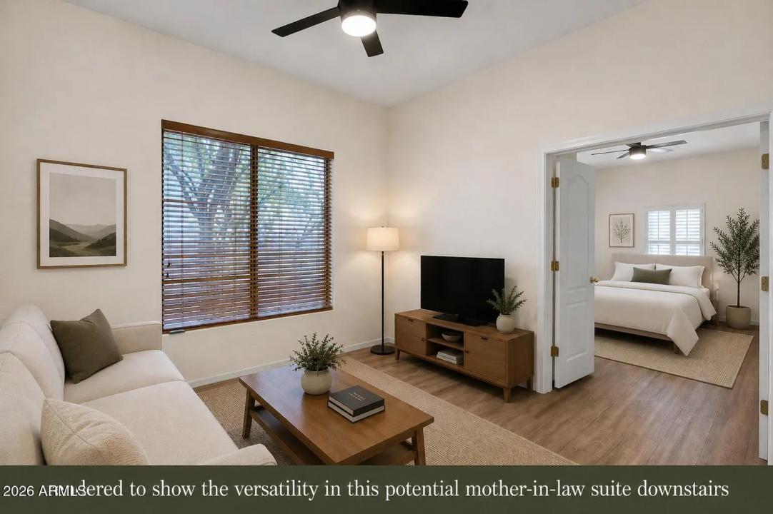 Real Estate Picture 11