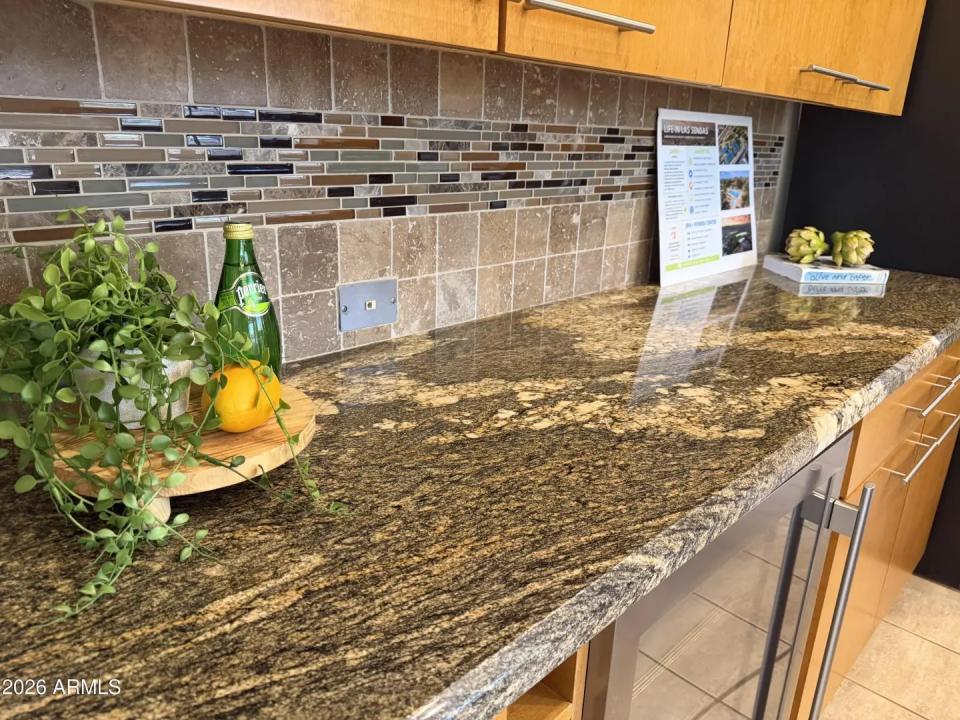 Real Estate Picture 6