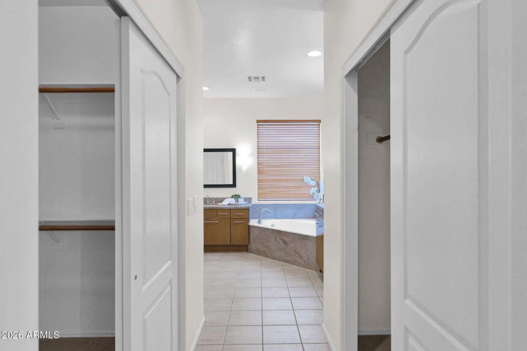 Real Estate Picture 16