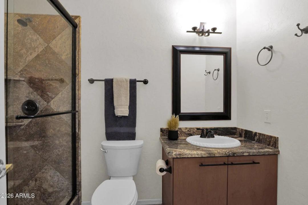 Real Estate Picture 24