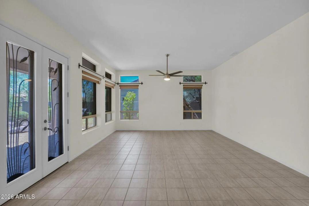 Real Estate Picture 14