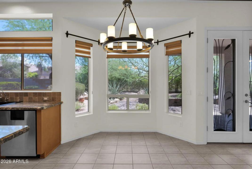 Real Estate Picture 10