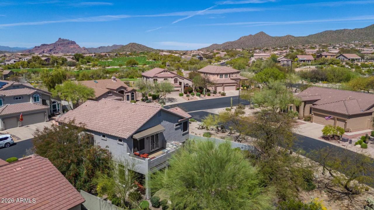 Real Estate Picture 32
