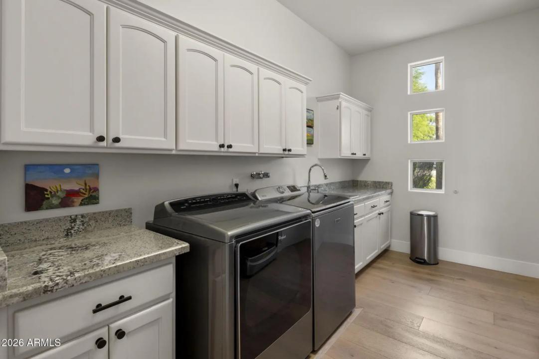 Real Estate Picture 50