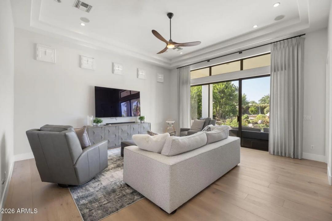 Real Estate Picture 40