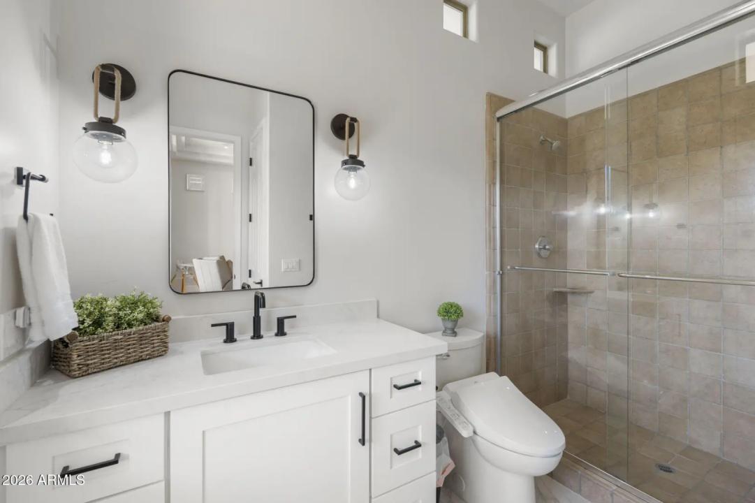 Real Estate Picture 43