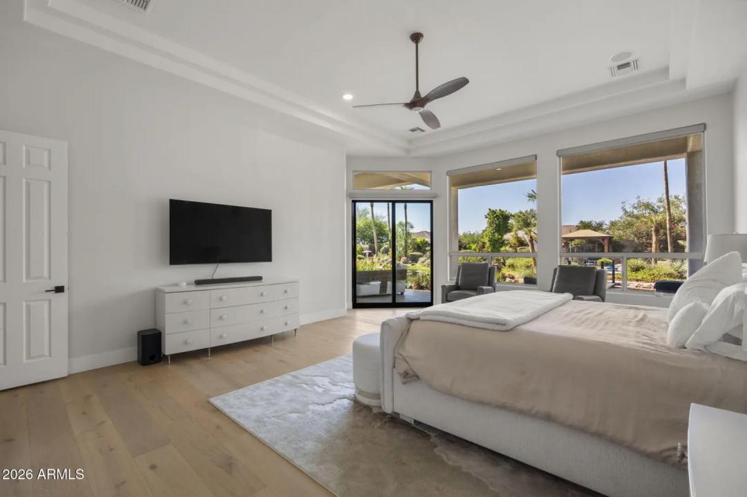 Real Estate Picture 32