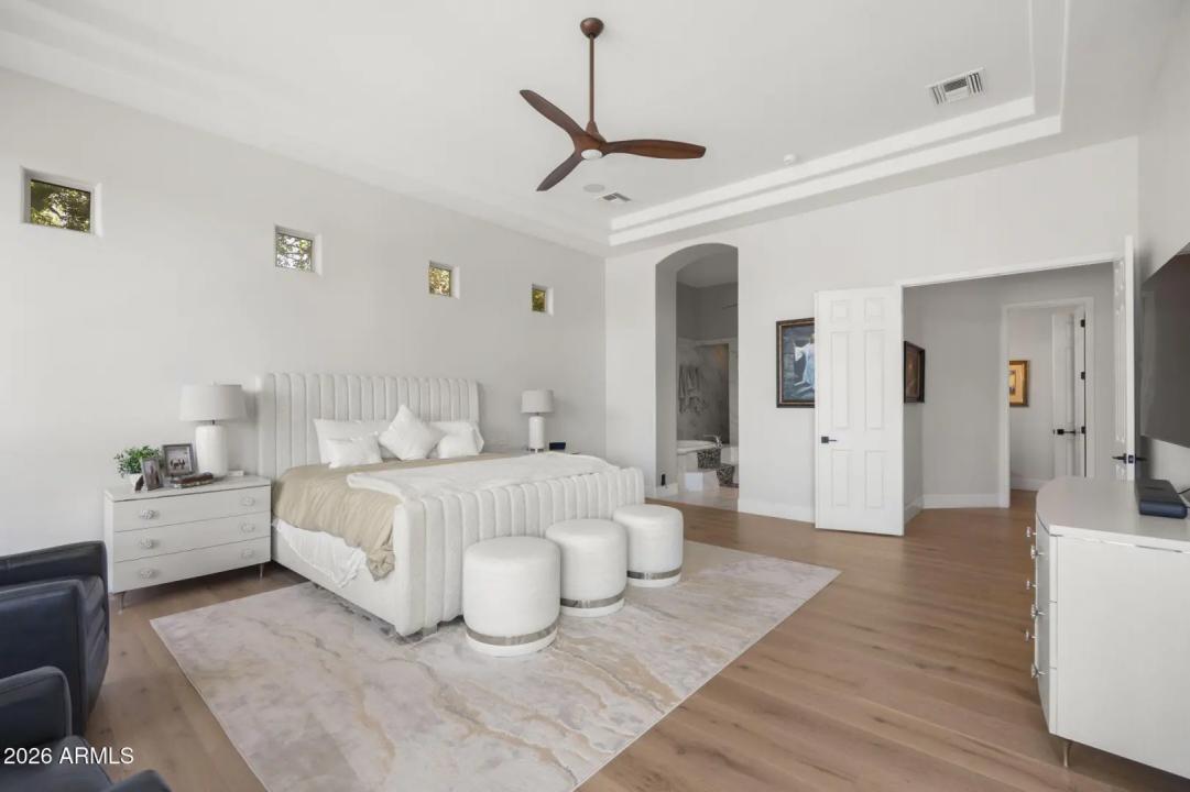 Real Estate Picture 29