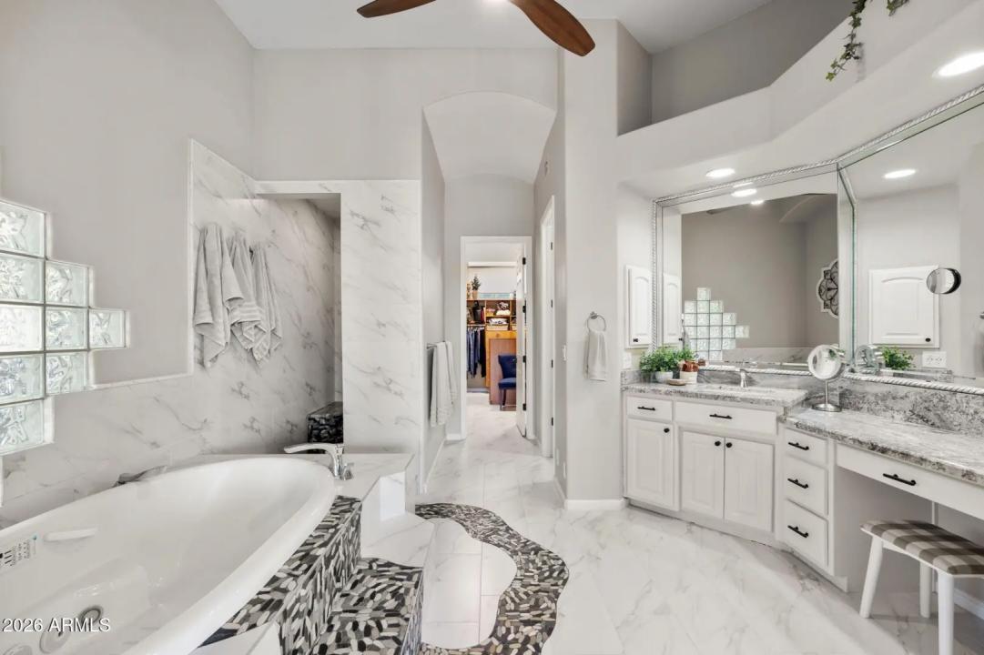 Real Estate Picture 34