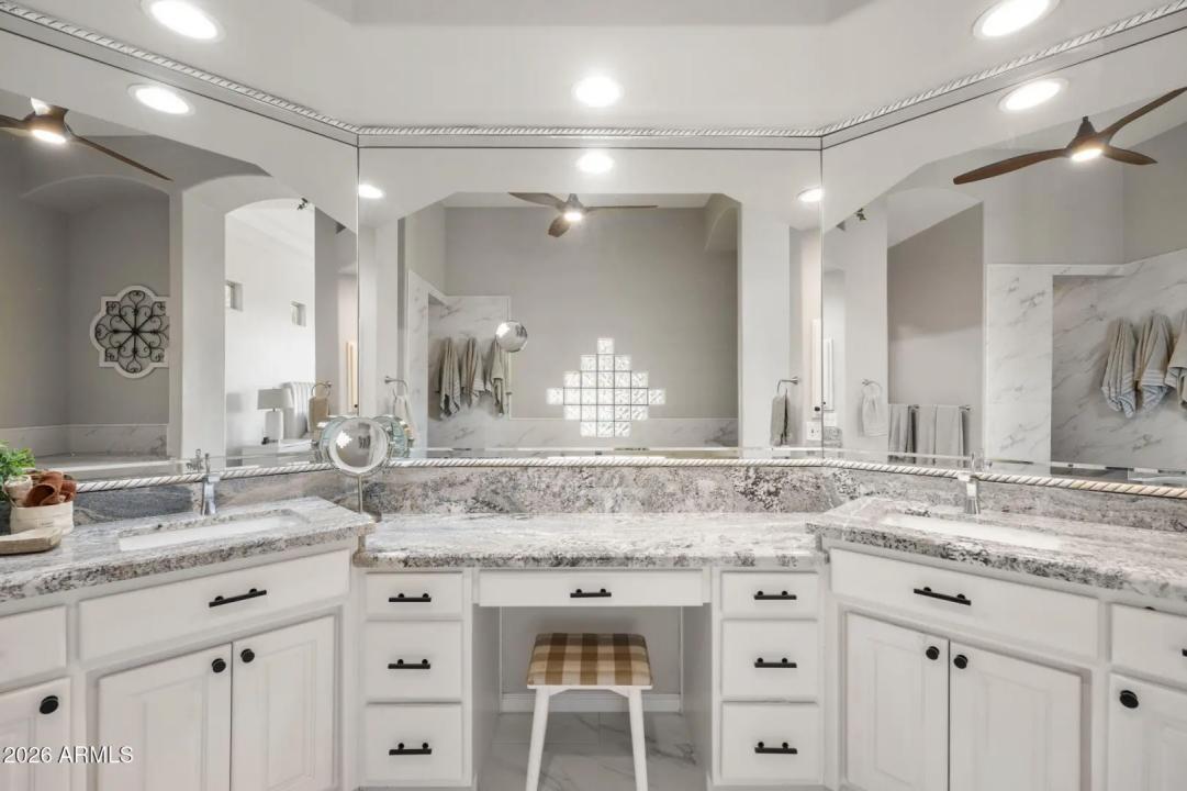 Real Estate Picture 36