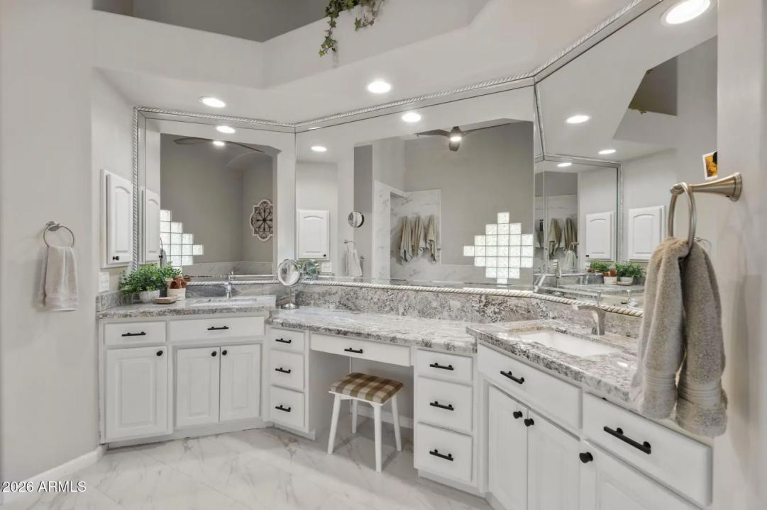 Real Estate Picture 35