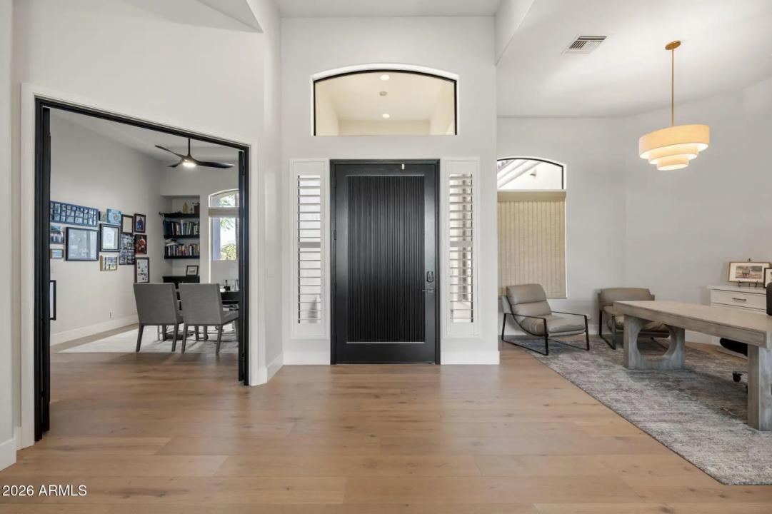 Real Estate Picture 13