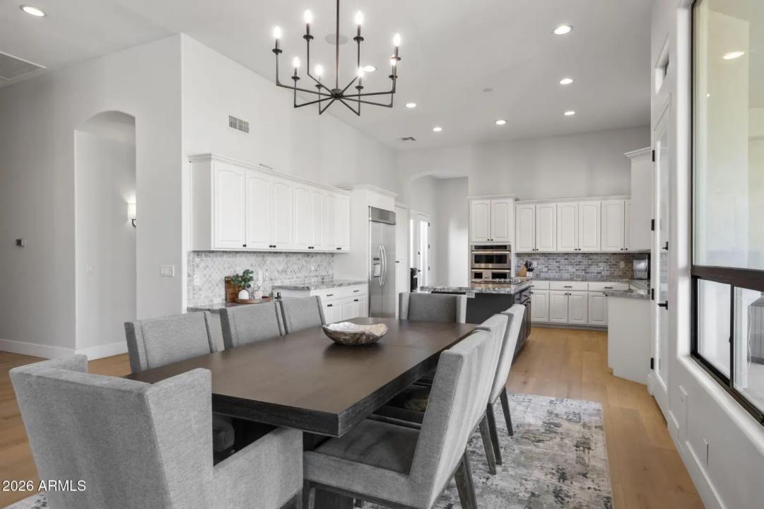 Real Estate Picture 22