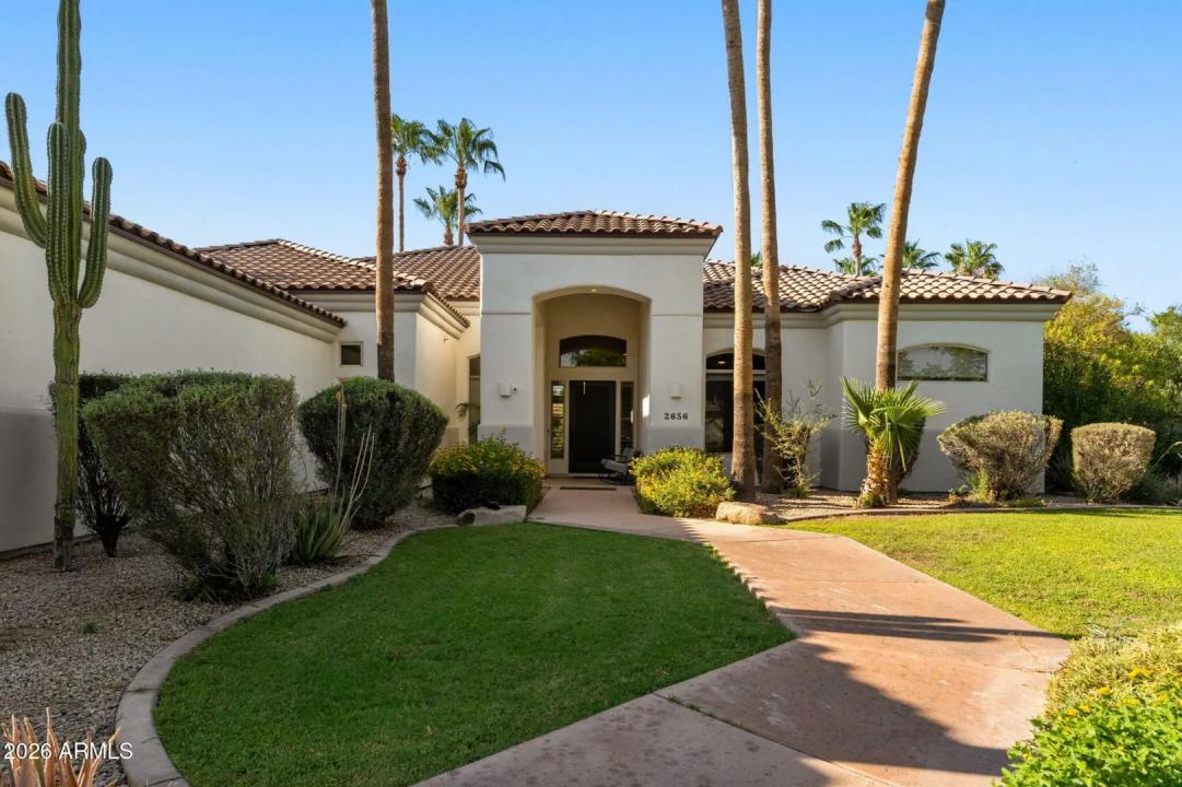 Real Estate Picture 4