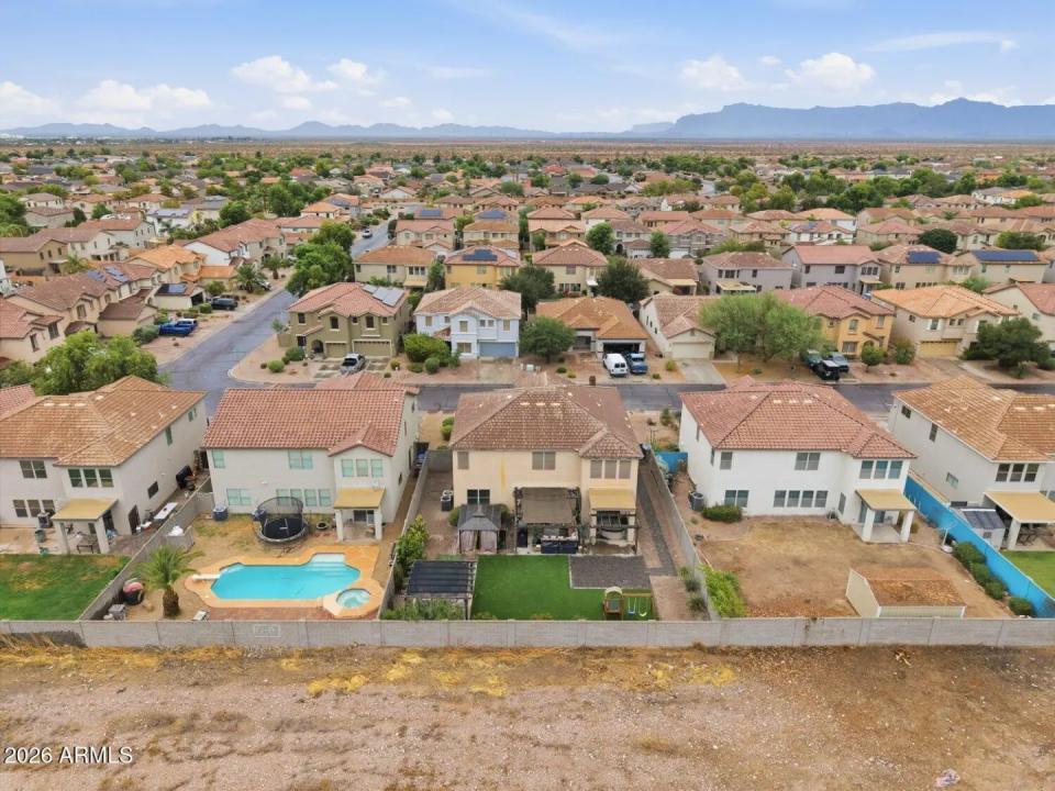 Real Estate Picture 31