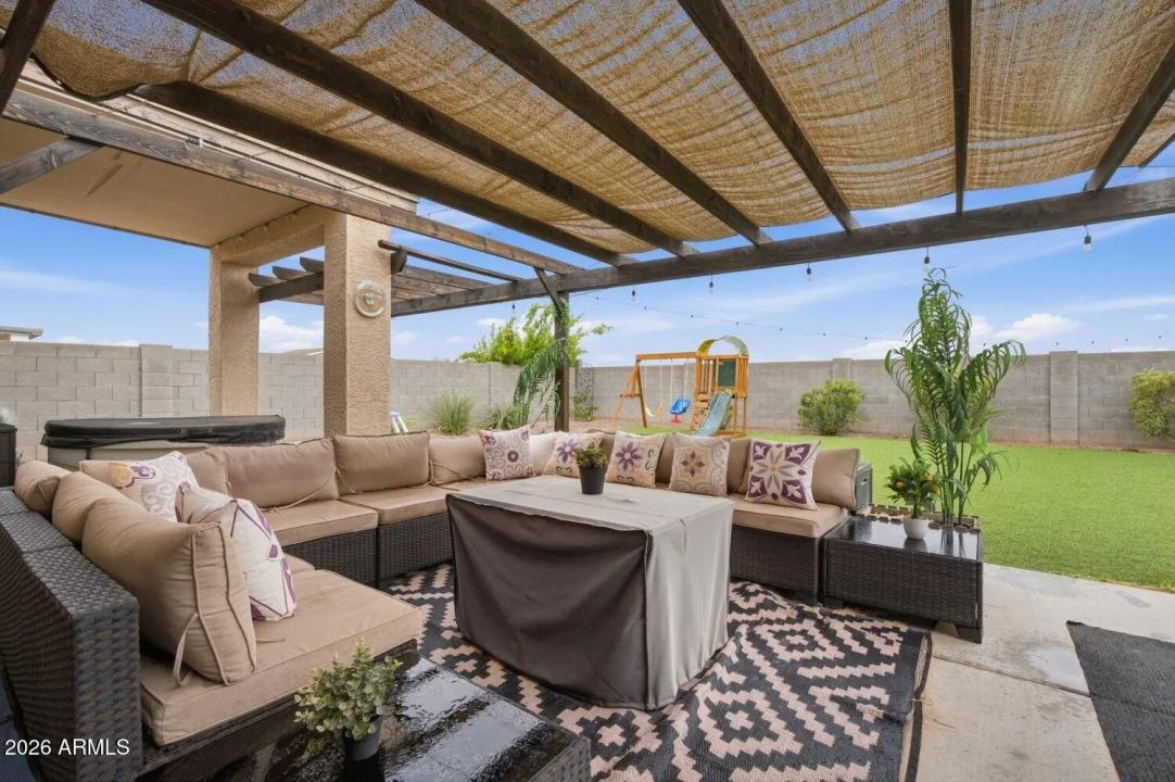 Real Estate Picture 25
