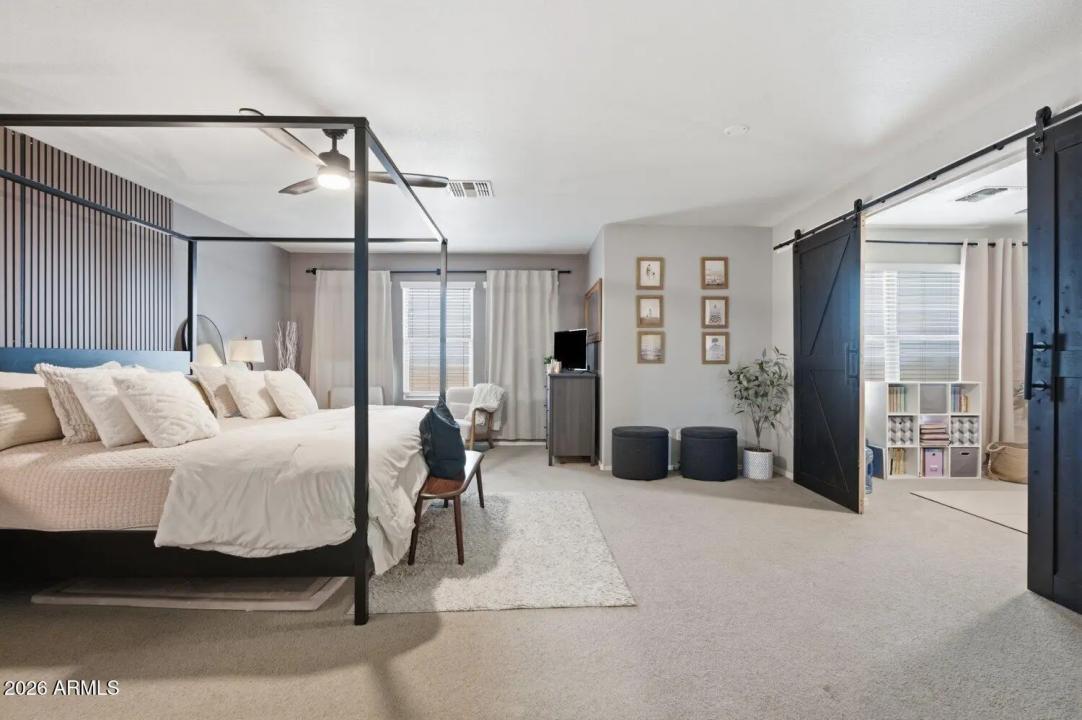 Real Estate Picture 11