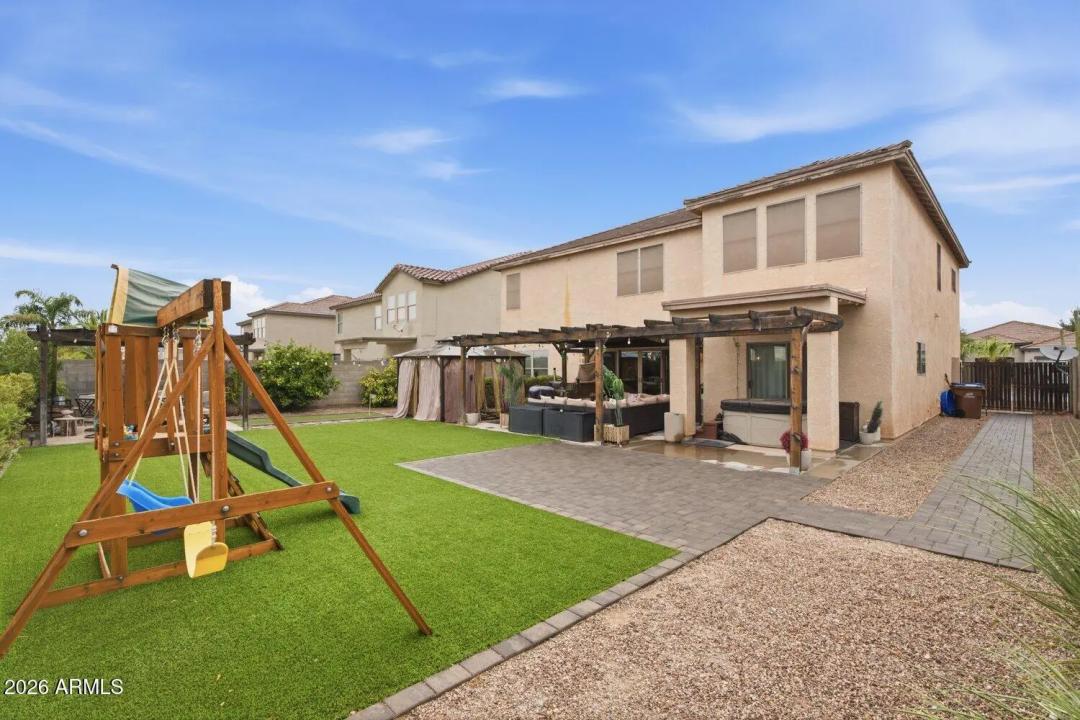 Real Estate Picture 28