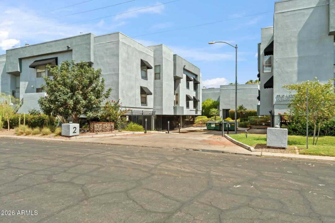 Real Estate Picture 2