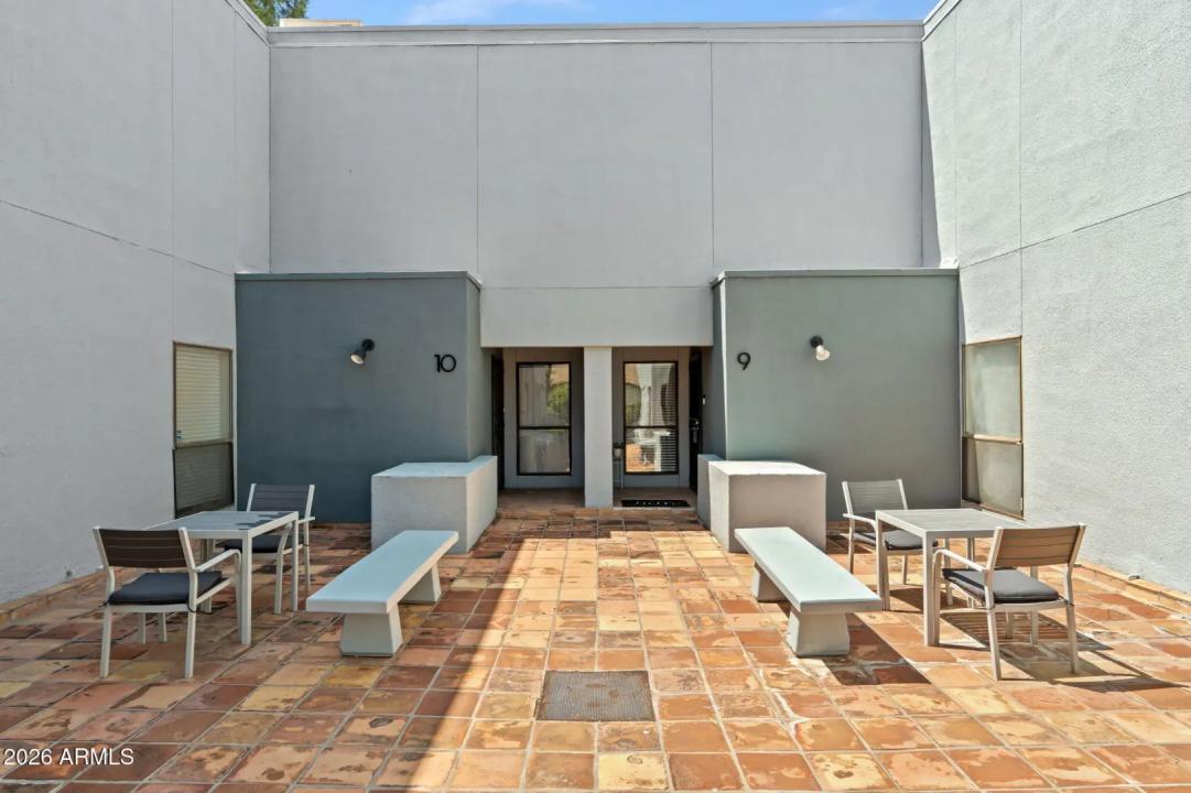 Real Estate Picture 6