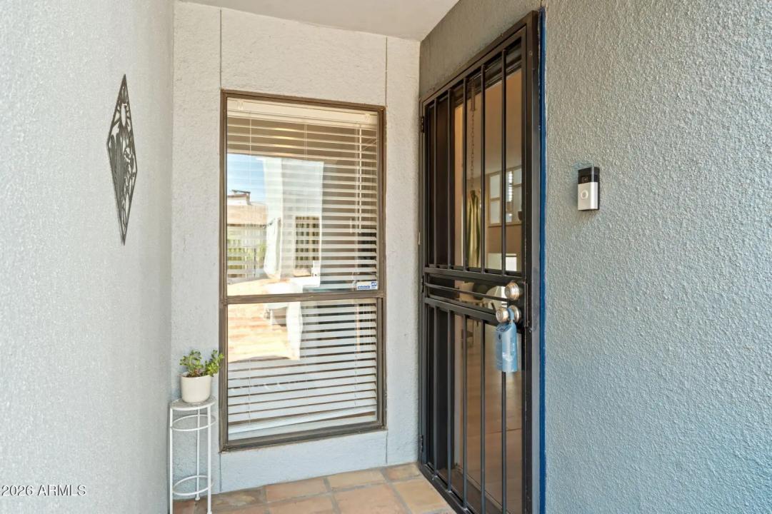 Real Estate Picture 7