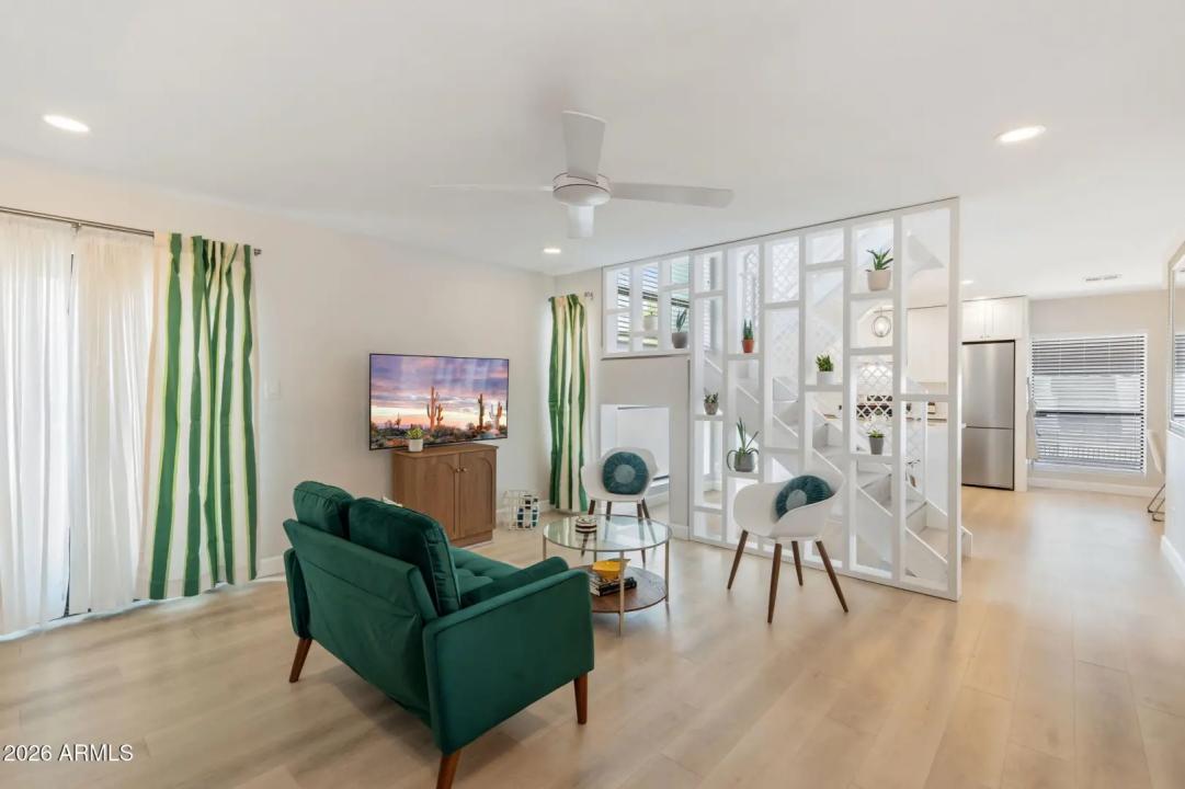 Real Estate Picture 10