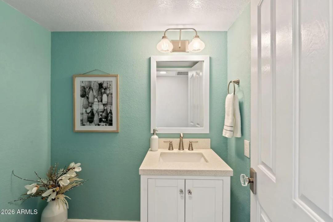 Real Estate Picture 20
