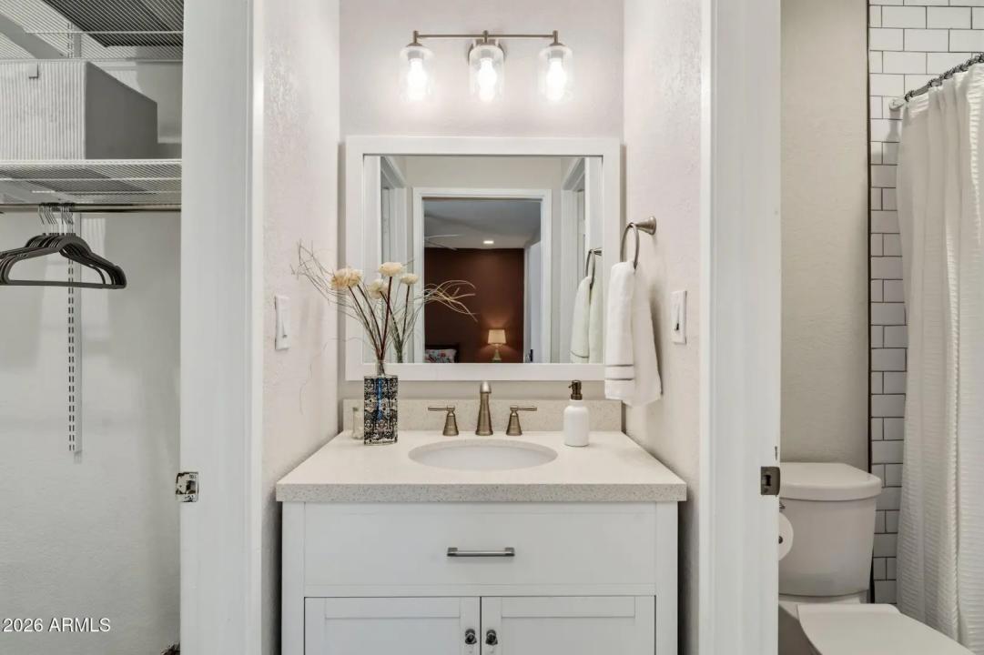 Real Estate Picture 25