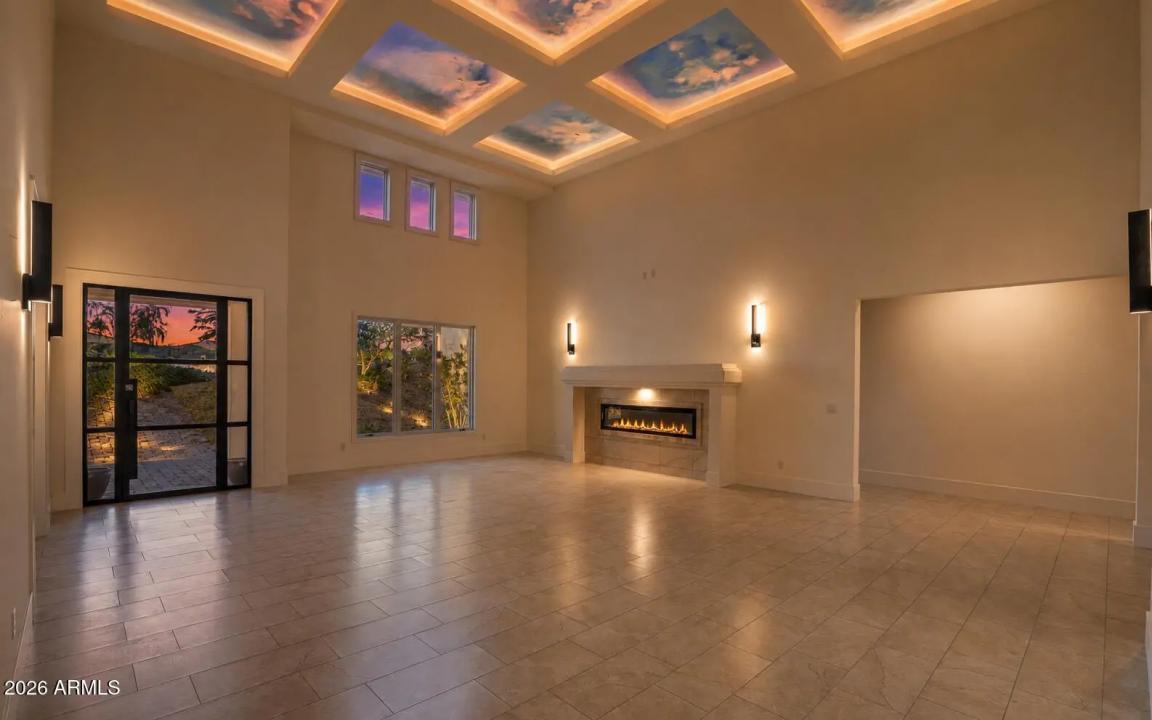 Real Estate Picture 4