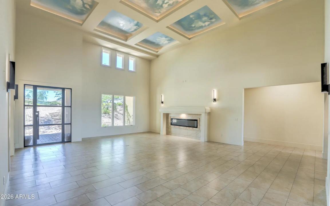 Real Estate Picture 10