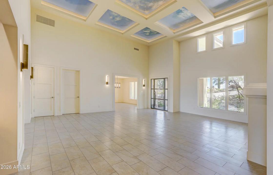Real Estate Picture 11