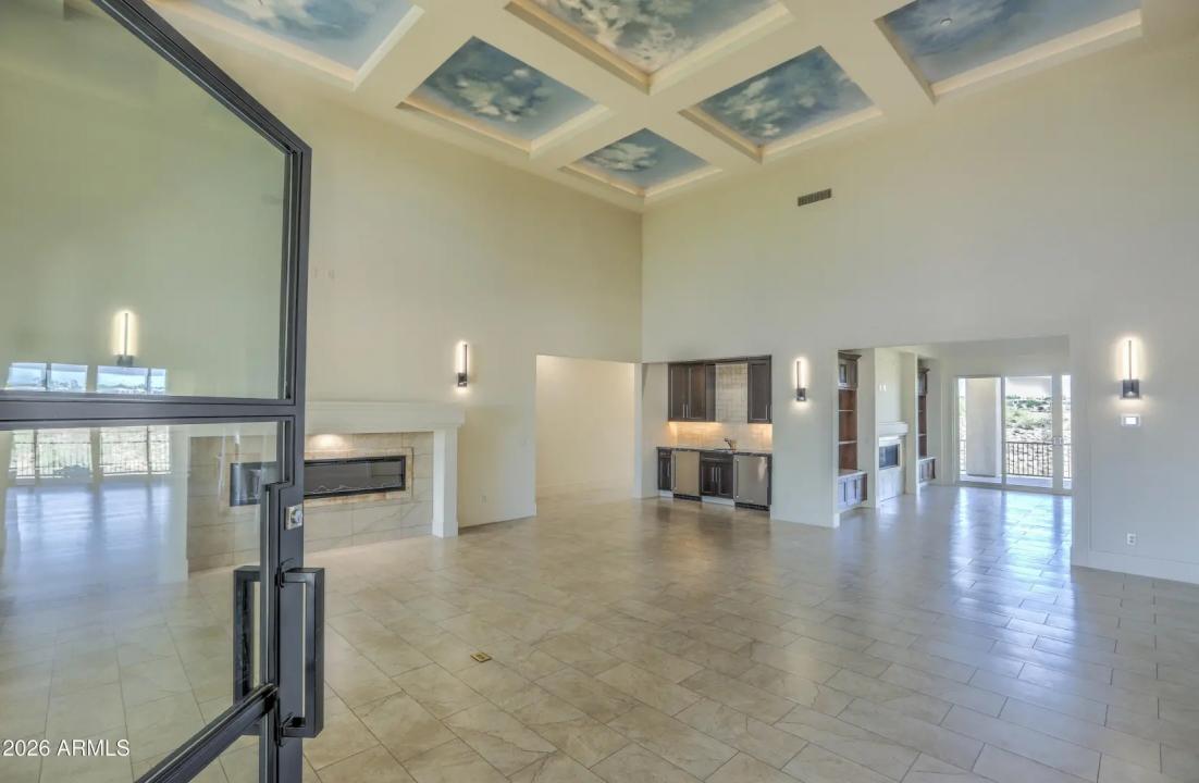 Real Estate Picture 12