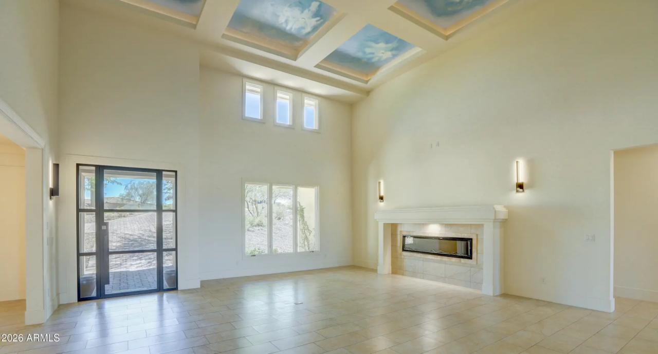 Real Estate Picture 13