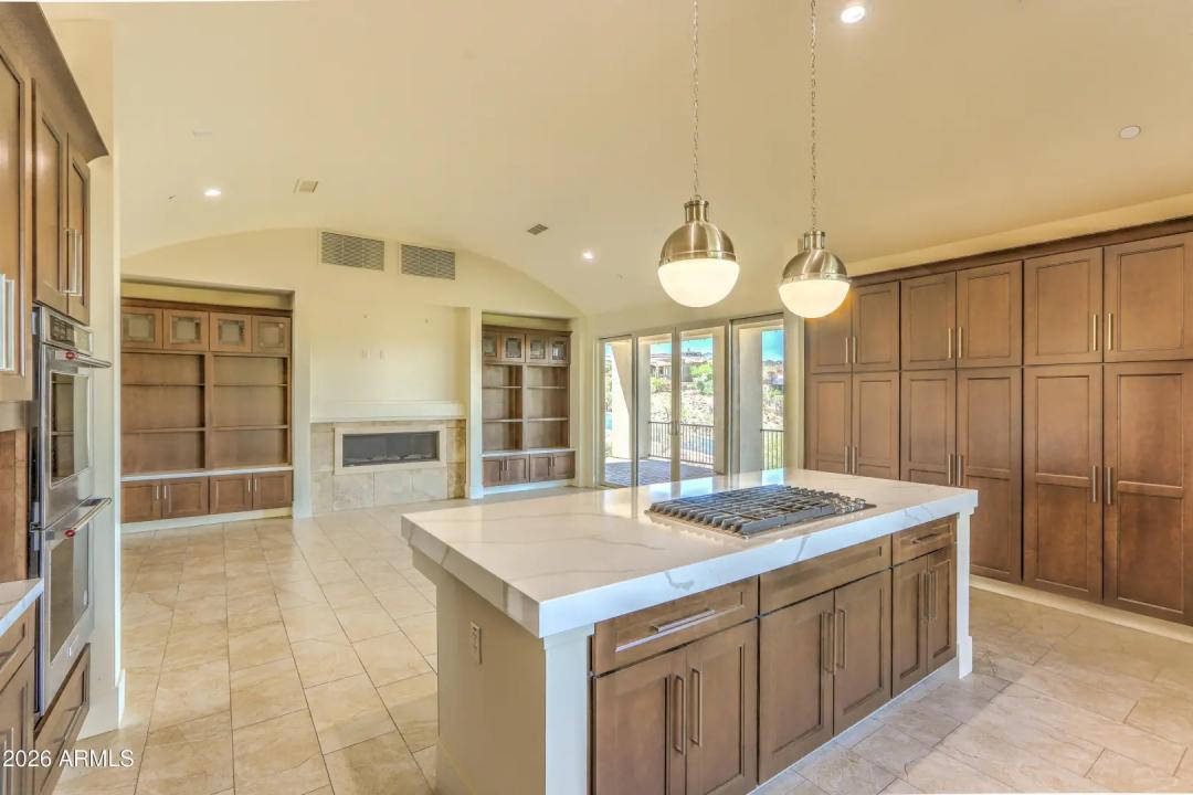 Real Estate Picture 27