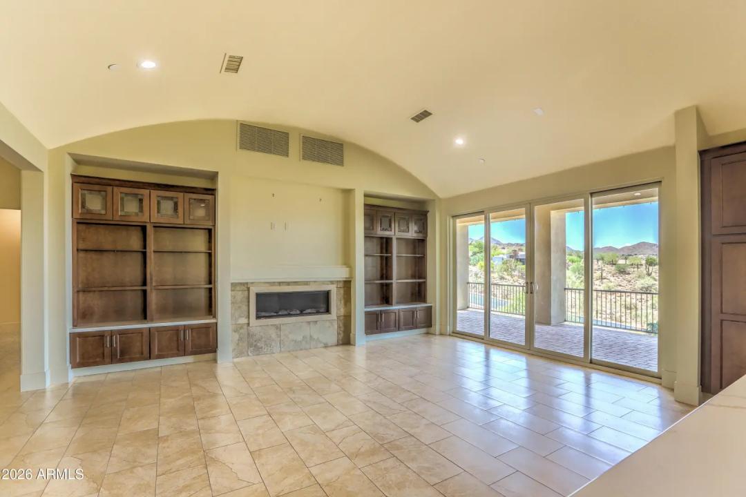 Real Estate Picture 32