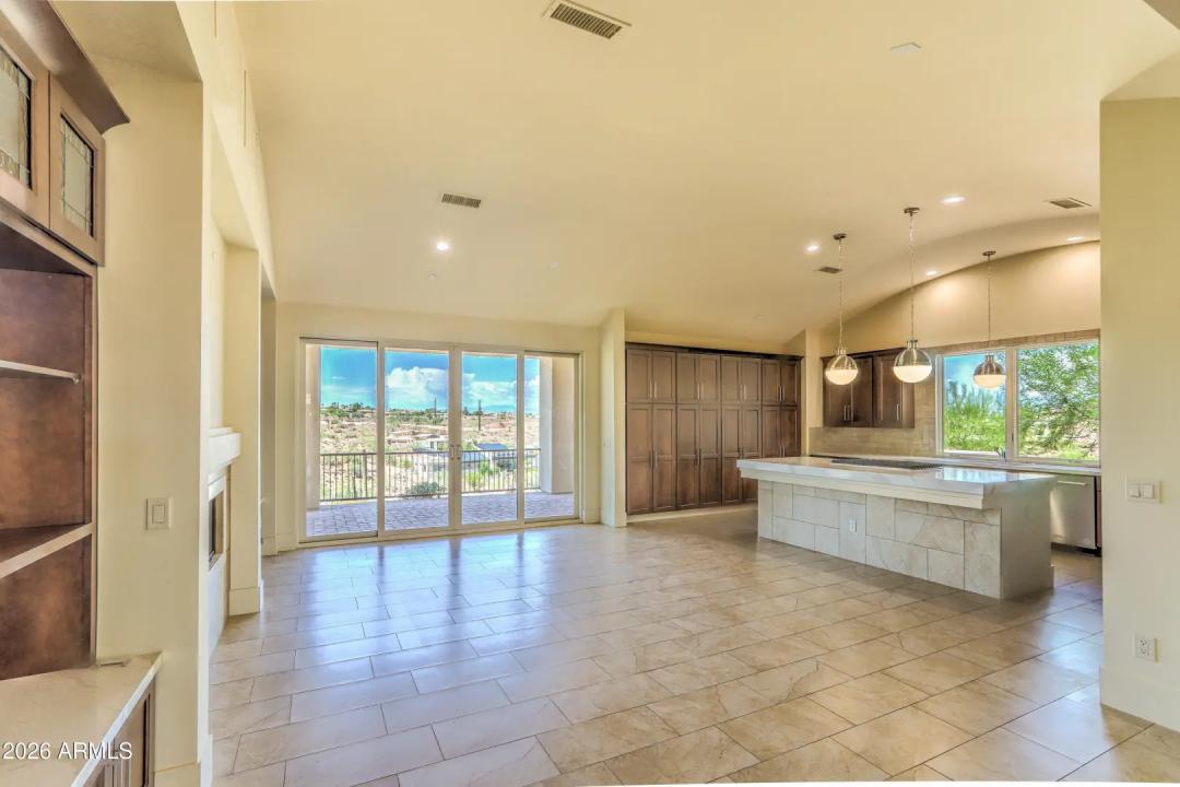 Real Estate Picture 35