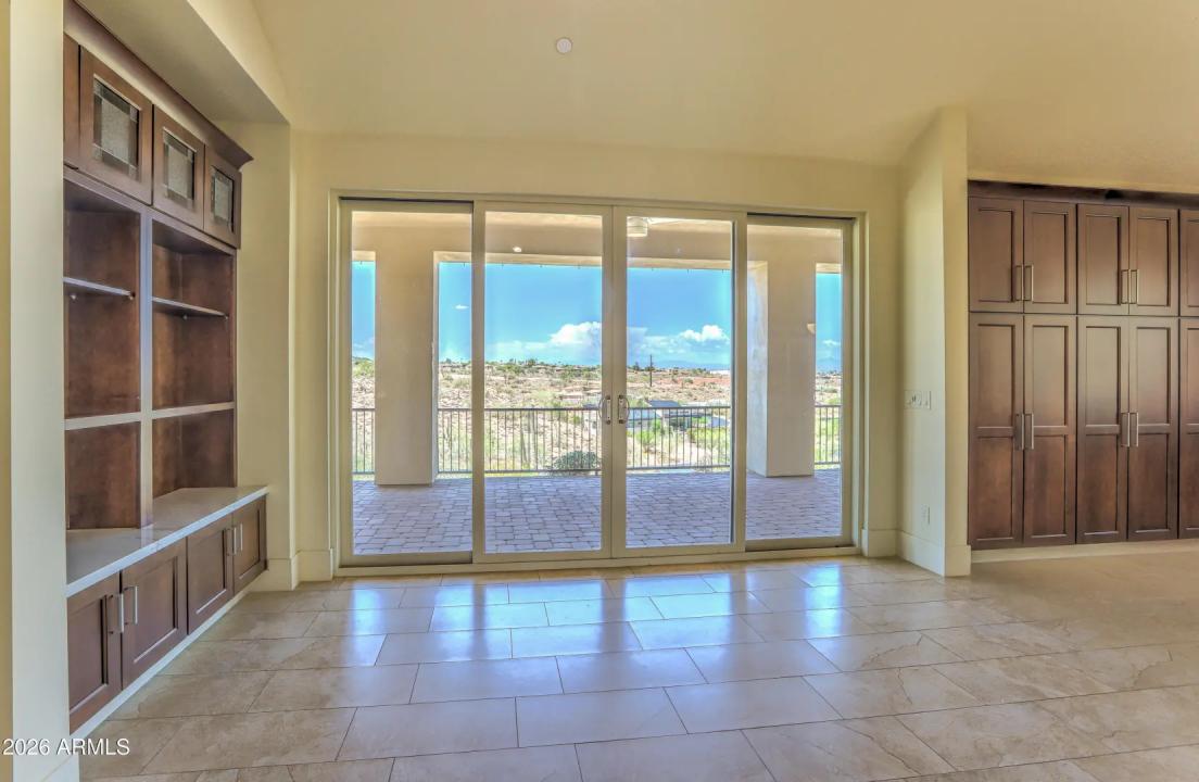 Real Estate Picture 37