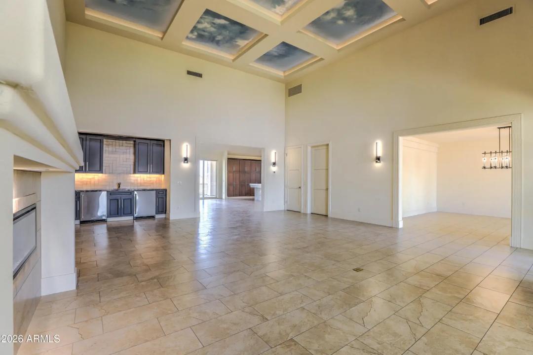Real Estate Picture 15