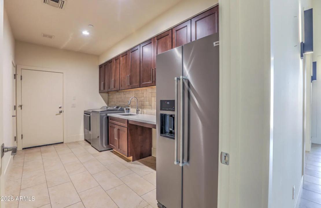 Real Estate Picture 60