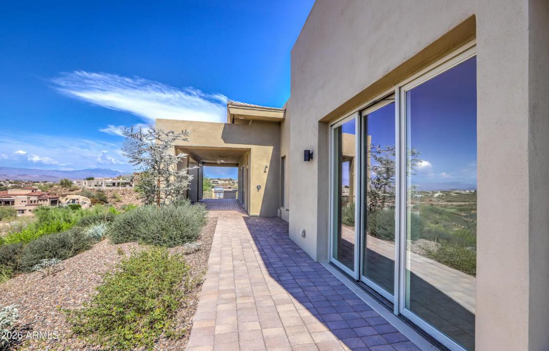 Real Estate Picture 64