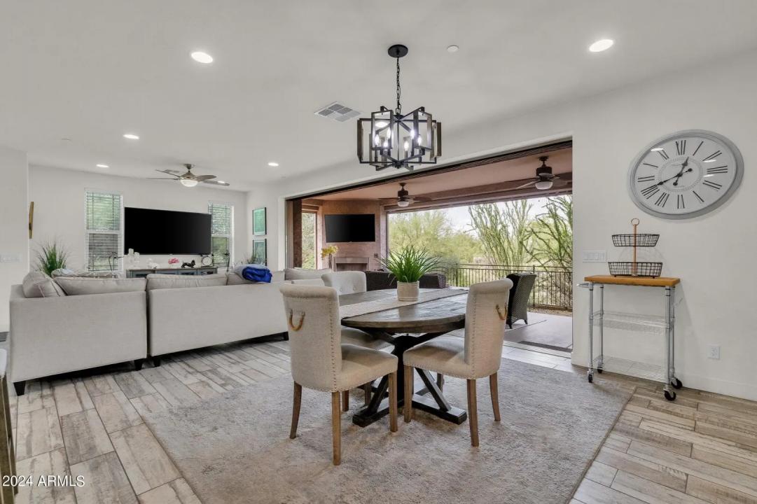 Real Estate Picture 8