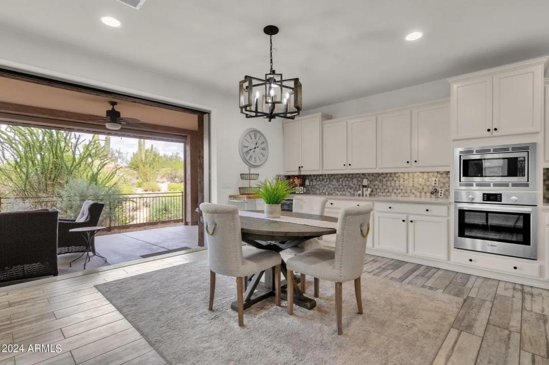 Real Estate Picture 9