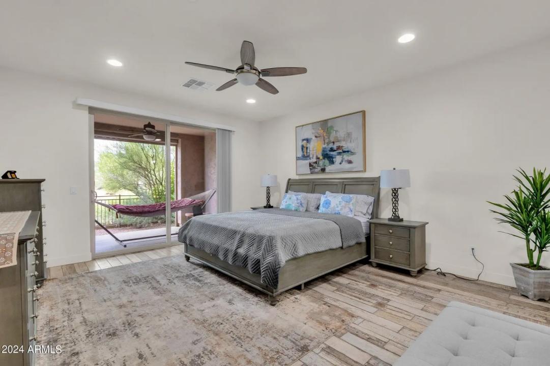 Real Estate Picture 18