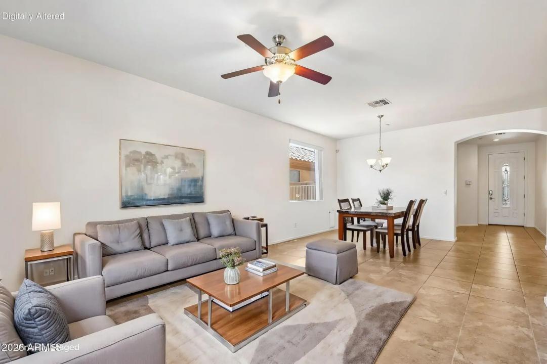 Real Estate Picture 5