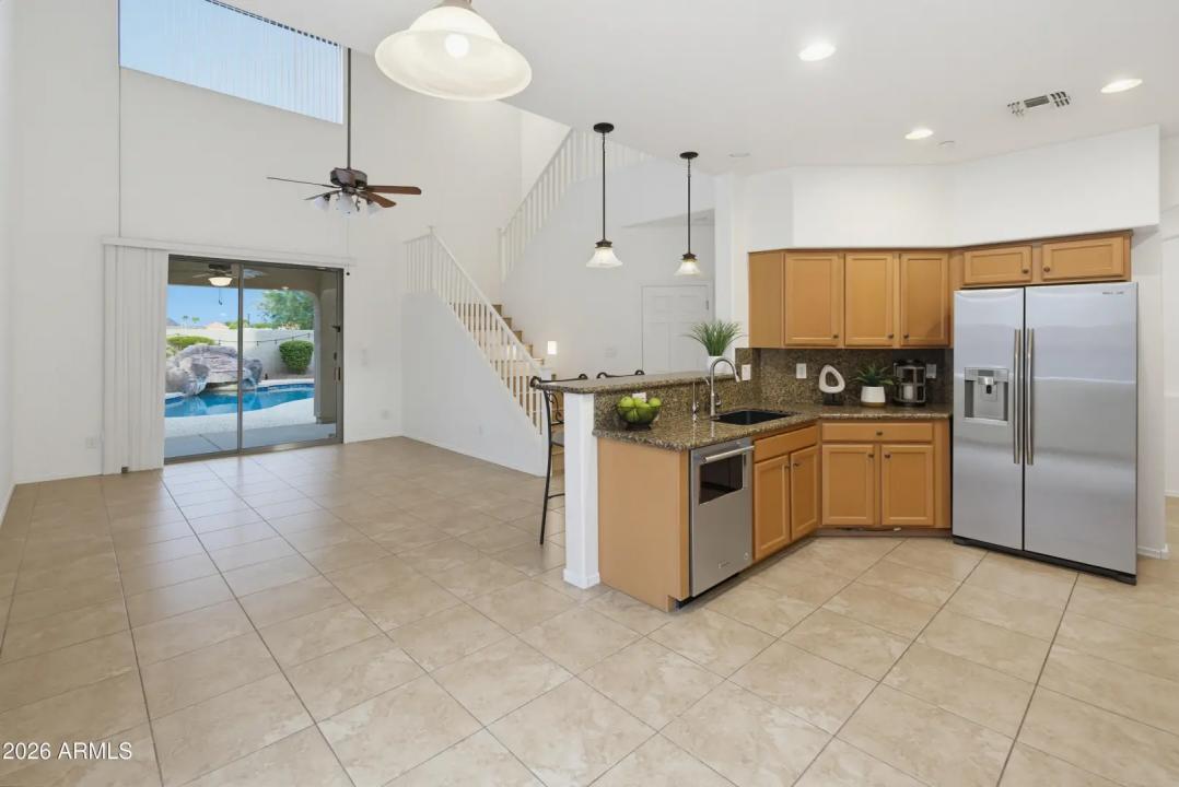 Real Estate Picture 25